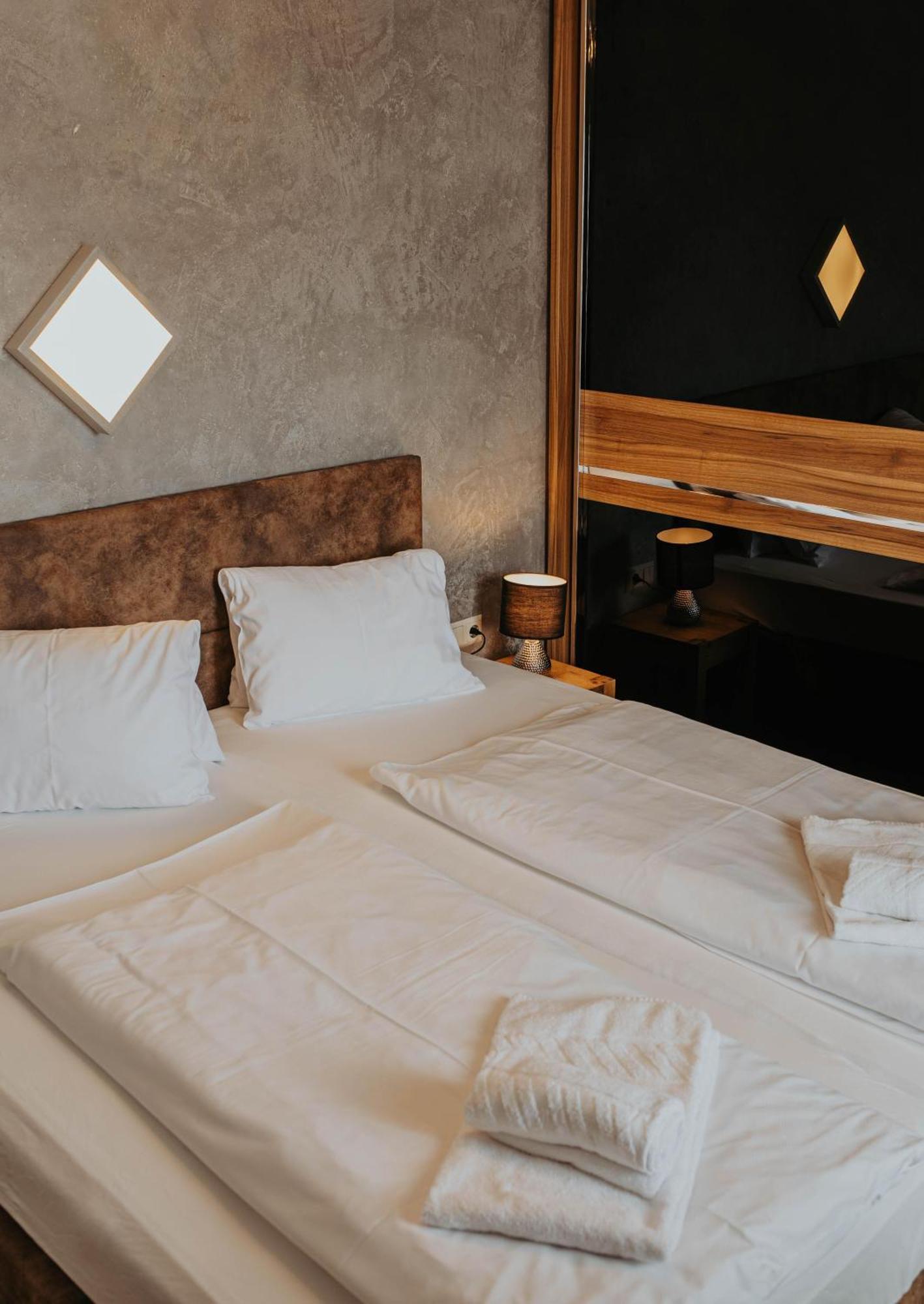 Appartement Conrad Σάαλμπαχ-Χίντεργκλεμ Εξωτερικό φωτογραφία