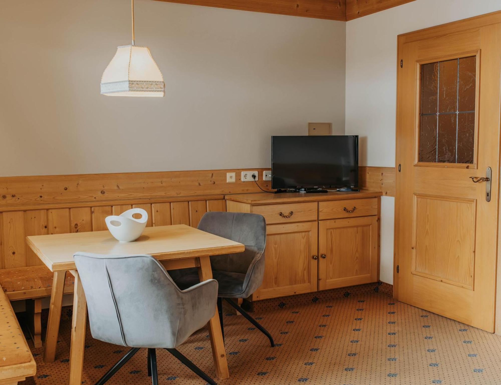 Appartement Conrad Σάαλμπαχ-Χίντεργκλεμ Εξωτερικό φωτογραφία