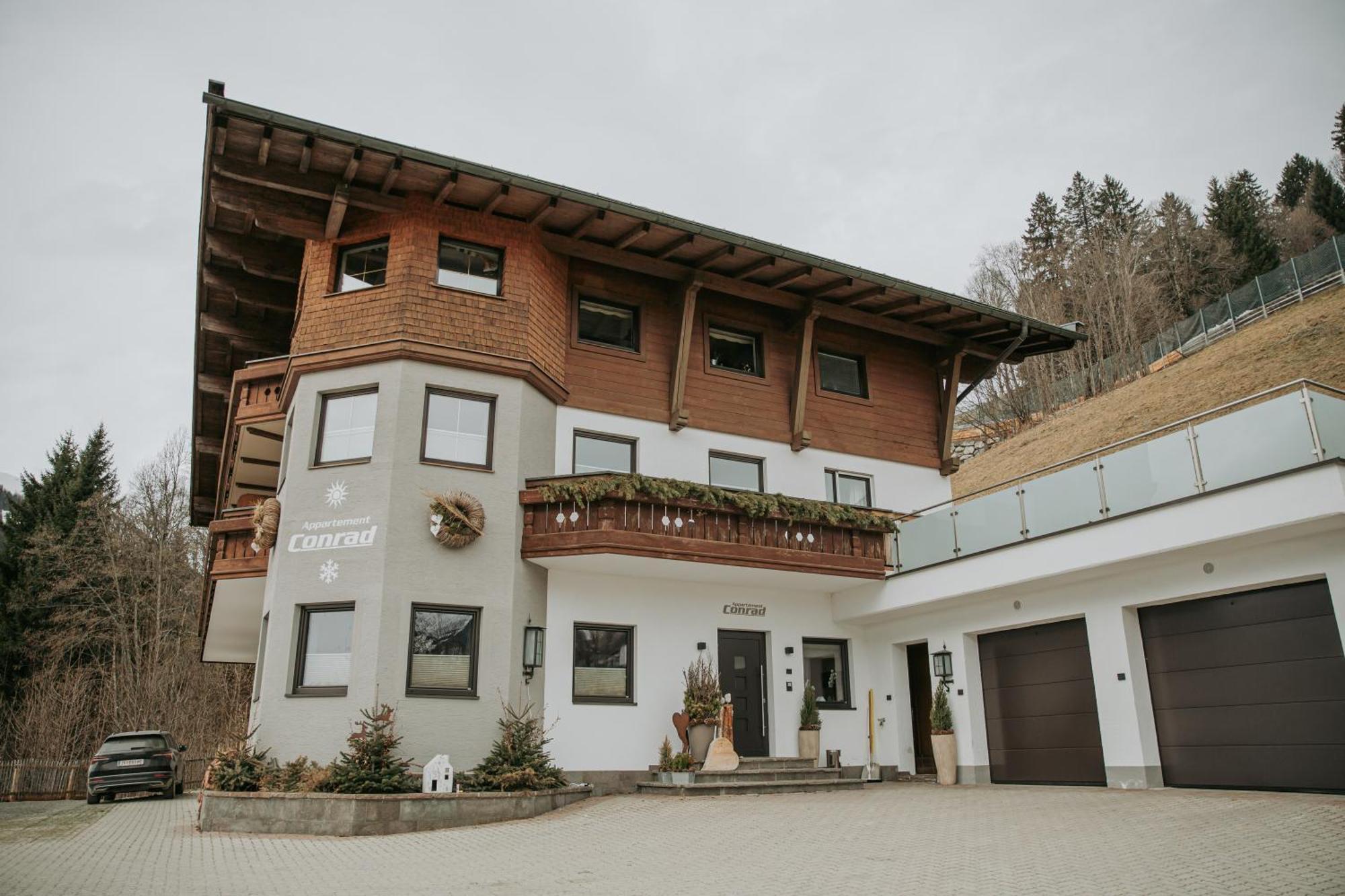 Appartement Conrad Σάαλμπαχ-Χίντεργκλεμ Εξωτερικό φωτογραφία